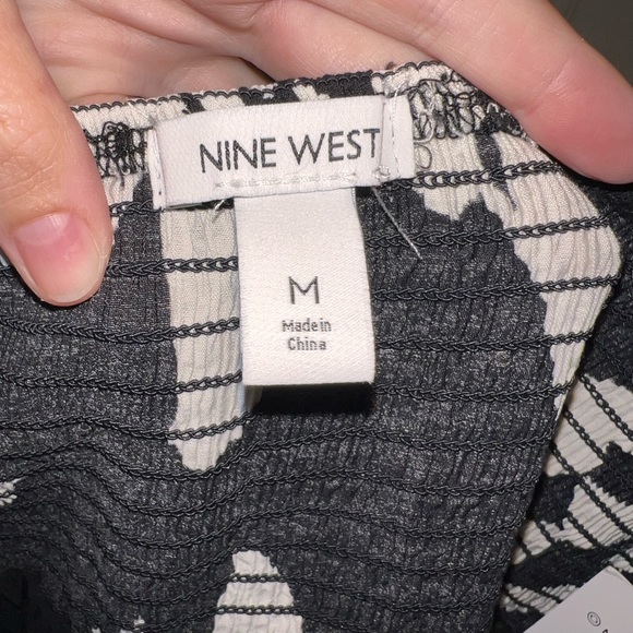 Women’s Nine West Tiered Black and White Patterned Maxi Dress - Picture 4 of 5